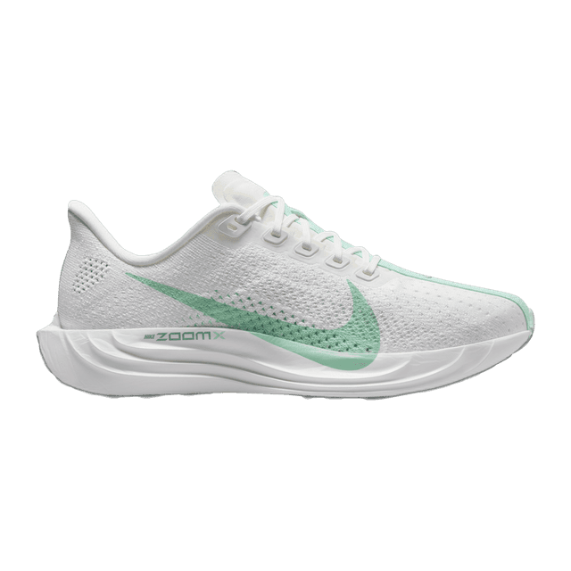 Nike Pegasus Plus