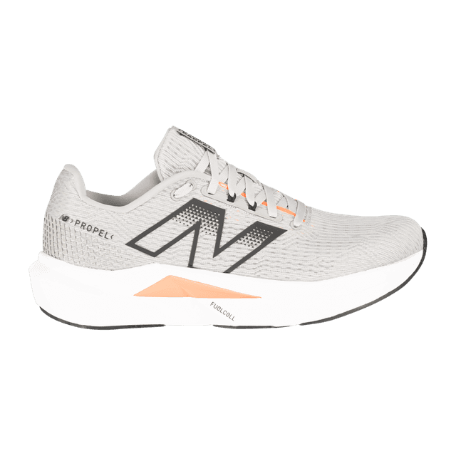 New Balance FuelCell Propel v5